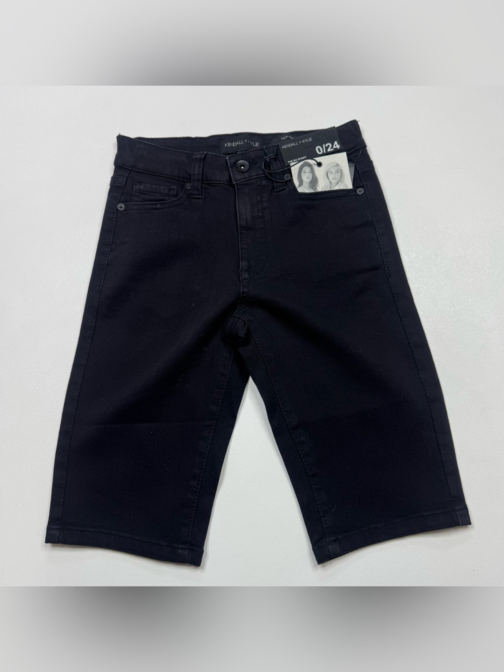 Kendall & Kylie 11in Stretch Black Jean Shorts Size 24/0 - Picture 1 of 10